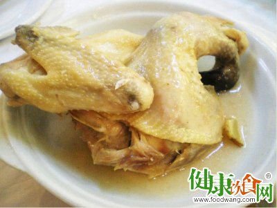 三伏天解熱防暑菜單:推薦食用小公雞、黃鳝、蓮藕與綠豆芽