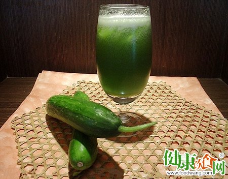 炎炎夏日飲品選擇：黃瓜汁的四大優勢