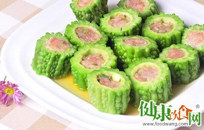 夏日解暑首选：客家药膳酿苦瓜