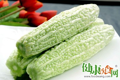 夏季吃苦瓜的功效与作用及多样化做法