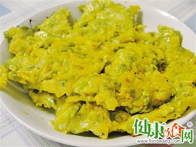 初夏時節的美味:酥香槐花餅