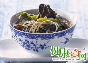 春季養生佳選：木耳豬血湯