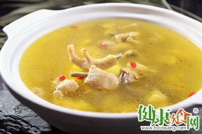 春季養生三寶：茉莉花消春困、蜂蜜水潤燥、雞湯祛春寒