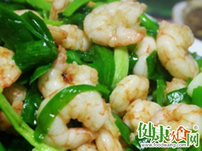 春季养生：韭菜的健康益处与食疗方