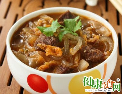 寒冬暖心菜:酸菜料理3道嚴選 | 酸菜魚 排骨粉絲煲 牛肉粉條