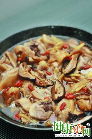 冬季養生食譜：冬菇枸杞蒸雞腿