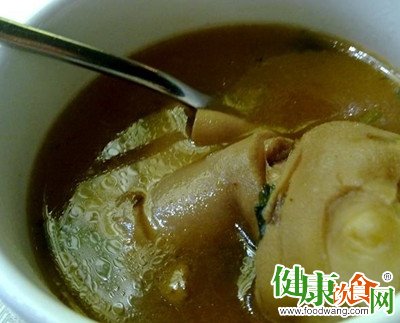 羊湯的做法:冬日暖胃進補的5款美味湯品