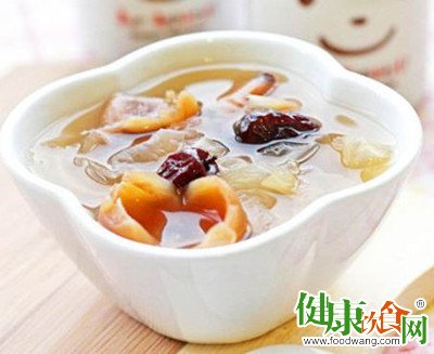 冬日润燥良方：无花果木耳红枣煲猪瘦肉