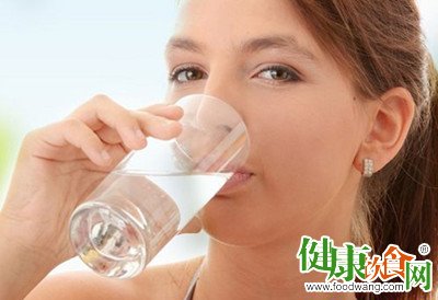 健康飲食提醒：寒冬中別忘多喝水