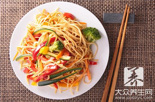 黃瓜胡蘿卜炒雞蛋禁忌人群有哪些？