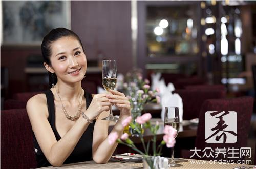 白酒喝多了會怎樣?酒大傷身的危害與注意事項