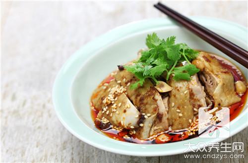 餐桌上的隐形隐患:6种最易被忽视的「脏」食物及清洗指南