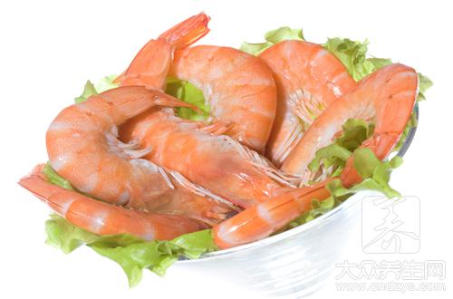 晚上吃這些食物等同於自殺，你還敢吃嗎?
