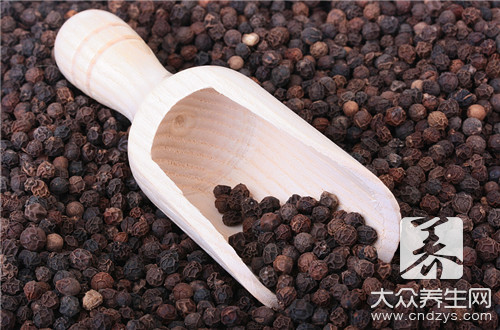 哪些人不宜食用黑胡椒？黑胡椒的副作用與禁忌