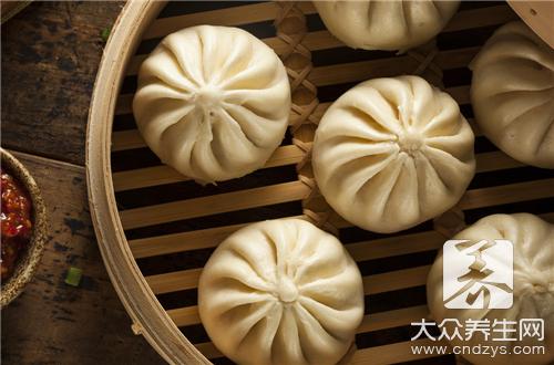 哪些人不宜食用包子?包子食用禁忌與潛在副作用解析