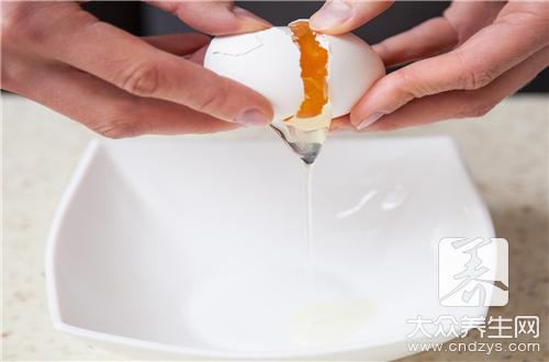 哪些人不宜食用蛋清？蛋清的副作用與禁忌解析