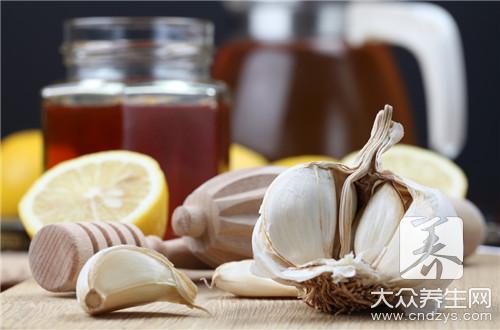 男人生吃大蒜：是防癌良方还是杀精杀手？科学解析来了