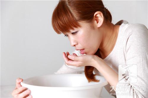 早孕饮食指南：准妈妈必须避开的食物与营养建议