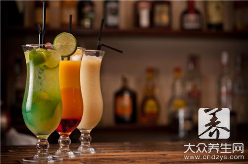 碳酸飲料加牛奶：這樣喝很危險！