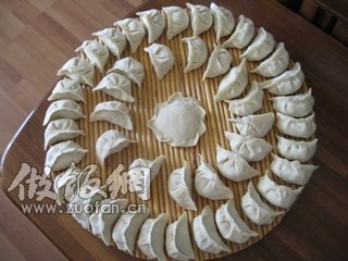 為什麼過年要吃餃子？吃餃子的傳說與習俗淺解