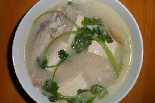 女性丰胸吃什么?3款丰胸食谱推荐