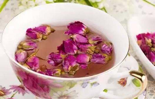 春天女性應喝4種花茶：花茶功效與作用全解析