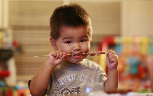 寶寶吃肉好處多：幼兒適量補充肉類的選擇與保存