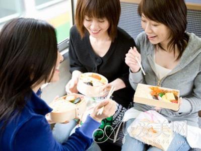 上班族帶飯指南:挑對飯盒與食物,確保健康與安全