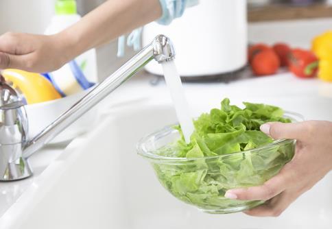 蔬菜怎麼洗才乾淨?教你五種正確洗菜方法