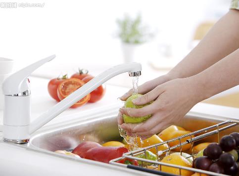 怎麼洗水果才干淨?葡萄、蘋果、楊梅、桃子清洗小妙招