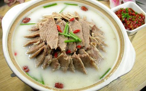 冬季進補：當歸生姜羊肉湯暖身養氣