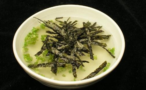 不同療效的紫菜湯:健康食療指南