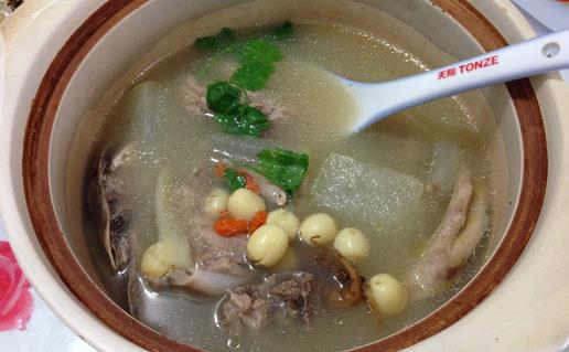 喝鸭汤祛热补虚 推荐五款养生鸭汤做法