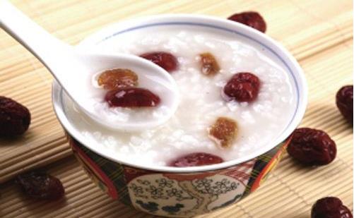 初春食療全攻略:8款滋養粥品提升體質