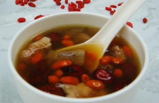 春季養肝食補：四款護肝美味湯品推薦