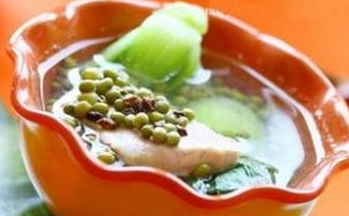 夏季防中暑養生湯大盤點：降溫解暑的美味祕方