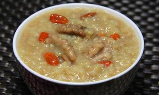 枸杞核桃粥:滋補肝腎的養生粥品