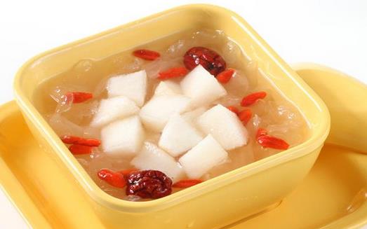 冬季乾咳不斷?5款滋潤止咳食療方快收好