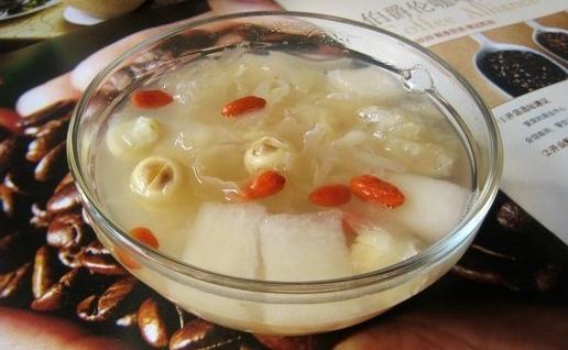 八珍湯補氣血:補氣血食療方與食物推薦