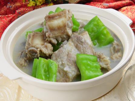 夏天降火必吃：苦瓜炖排骨的家常做法