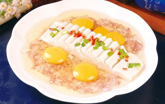 如何選擇更健康的豆腐：顏色、質感與香氣的判斷