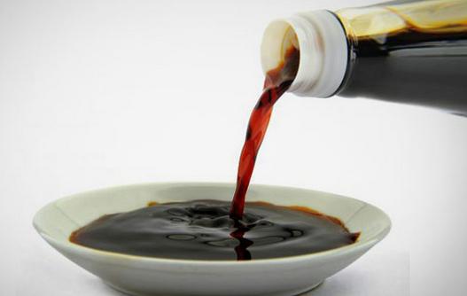 如何挑選醬油？識別真假醬油的方法與技巧