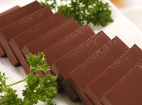 如何選購新鮮豬血?4 個實用小竅門與食物相克注意事項