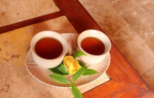 喝姜茶的好處:促進消化、緩解不適