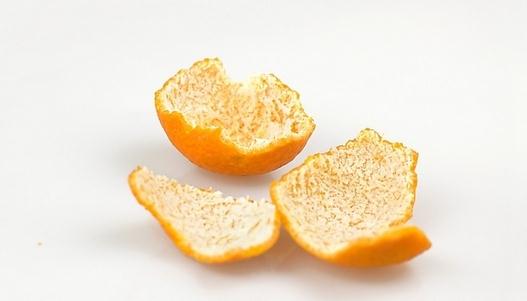 用桔子皮泡水喝的功效与正确方法