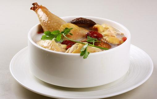 鸡肉PK鸡汤 哪个营养价值更高