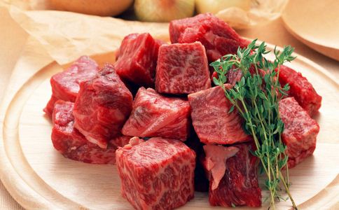 牛肉的营养价值与炖煮技巧:如何轻松炖烂牛肉