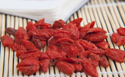 日常吃枸杞的功效与食用方法全解