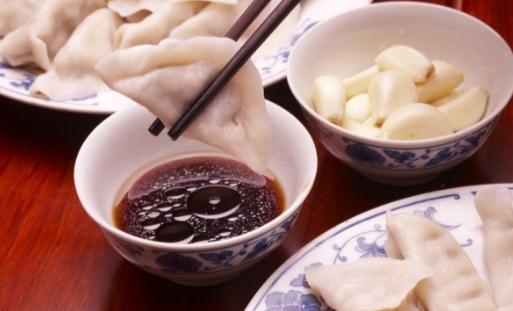 食醋的功效與作用:減少結石發生率及其他健康益處