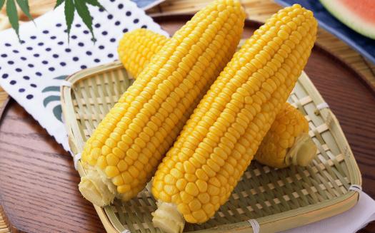 吃玉米的好处：保护眼睛并带来多重健康益处